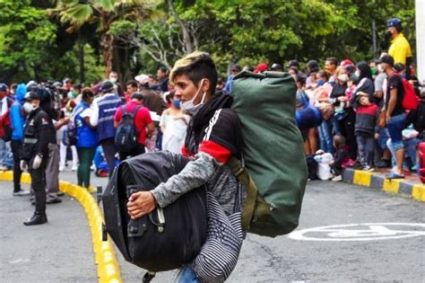Venezolanas en tanga. . Venezolanos cojiendo